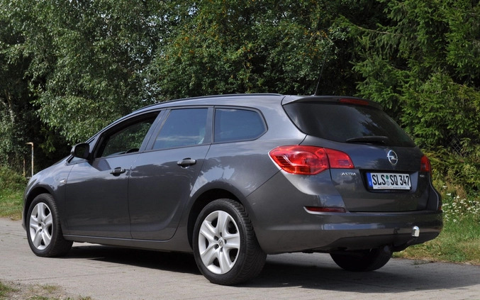 Opel Astra cena 21900 przebieg: 279000, rok produkcji 2011 z Sieradz małe 172